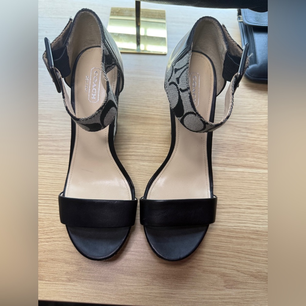 Coach Jerri Wedge Heels with C Signature - Picture 3 of 7